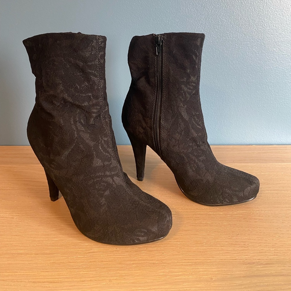 Black Floral Lace Boots